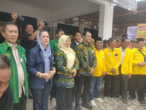 Ririn Wiriawan Resmi Daftar ke KPUD Pringsewu