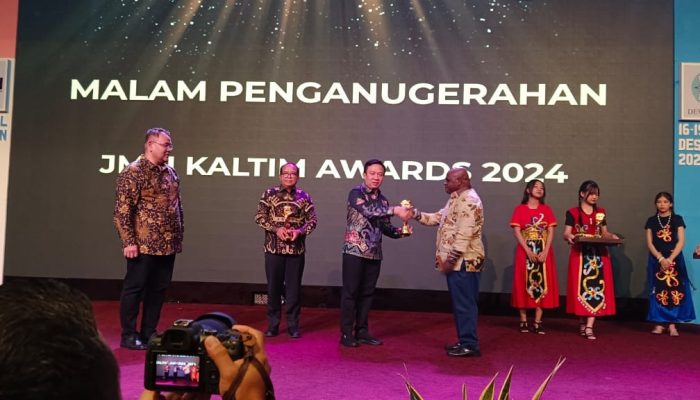 Samsundin PJ Gubernur Lampung dan Marindo PJ Bupati Pringsewu Raih JMSI Award Tokoh Nasional 2024