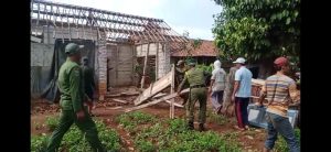 Pemerintah Lampung bersama warga masyarakat Kalirejo Berswadaya Untuk Pertama Kalinya Dalam Program Bedah Rumah