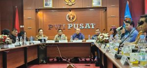 MENTERI KOPERASI DAN UKM TETEN MASDUKI DORONG KAUM UMKM PEREMPUAN KEMBANGKAN SEKTOR PRODUKTIF